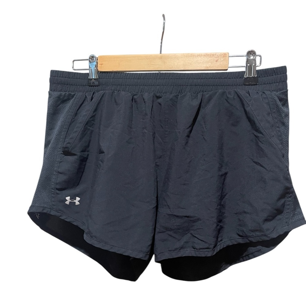 UA Women’s Fly-By 3" Shorts | Size Large